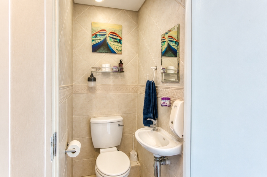1 Bedroom Property for Sale in Strand South Western Cape